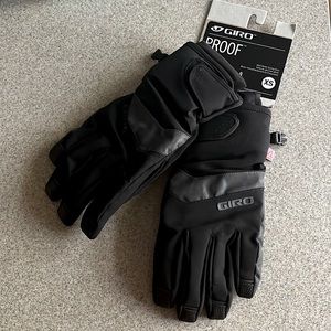 NWT GIRO PROOF WINTER CYCLING GLOVES
